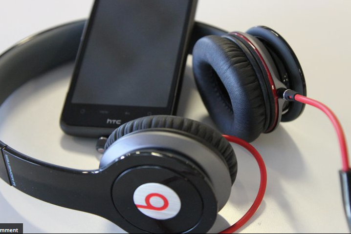 HTC partnering with Beats by Dr. Dre!